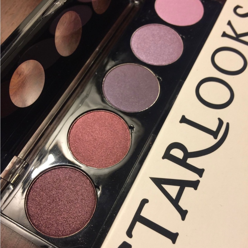 Starlooks Pro HD Eyeshadow 5 shade.